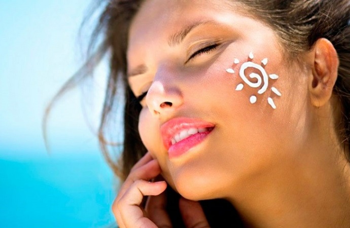 Как защитить кожу в летний период?