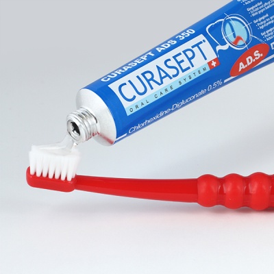 Щетка зубная CURAPROX Surgical "mega soft"